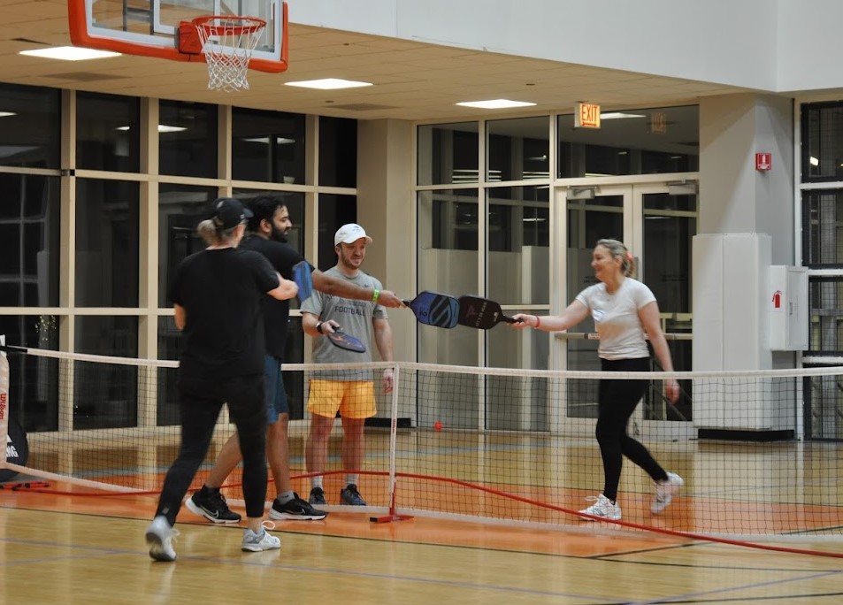 Play Pickleball in Downtown Chicago - Lakeshore Sport & Fitness Illinois Center